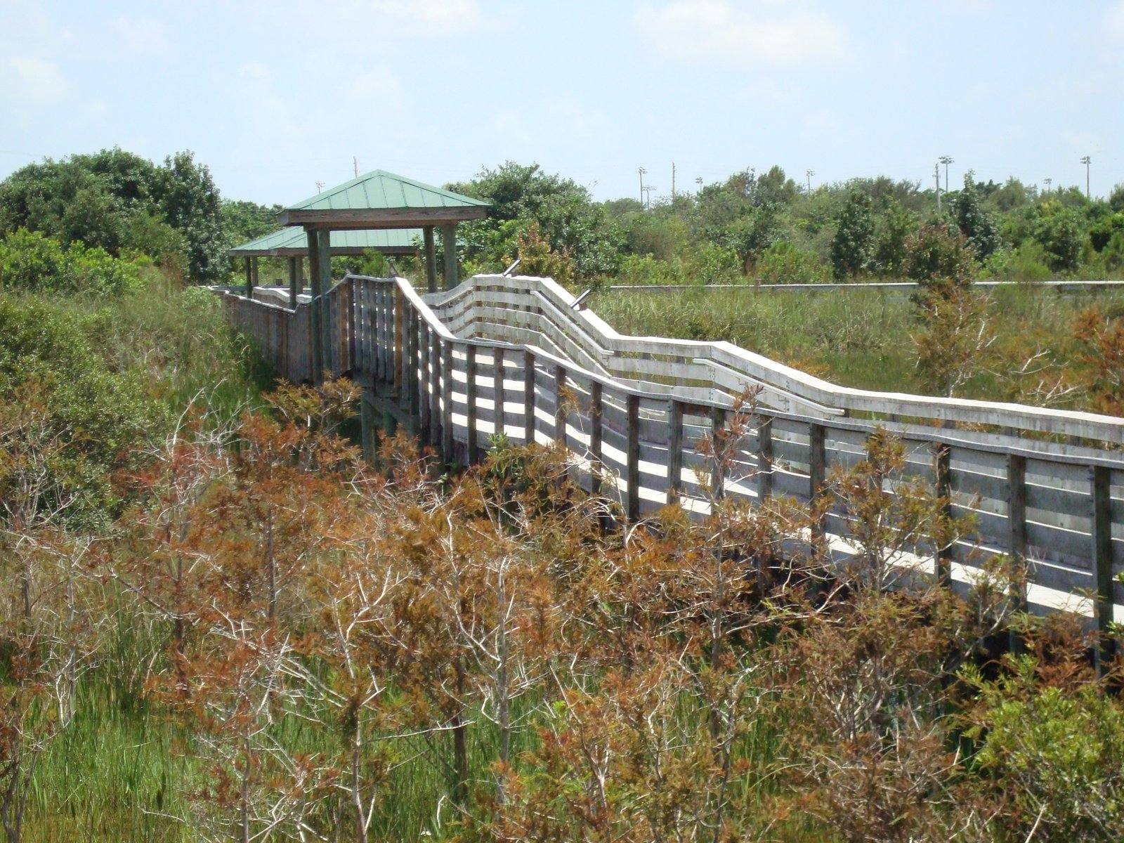 Chapel Trail Park — playground, sports fields, and lake trail in Pembroke Pines